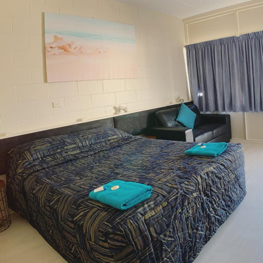 Tropical City Motor Inn Ayr Extérieur photo