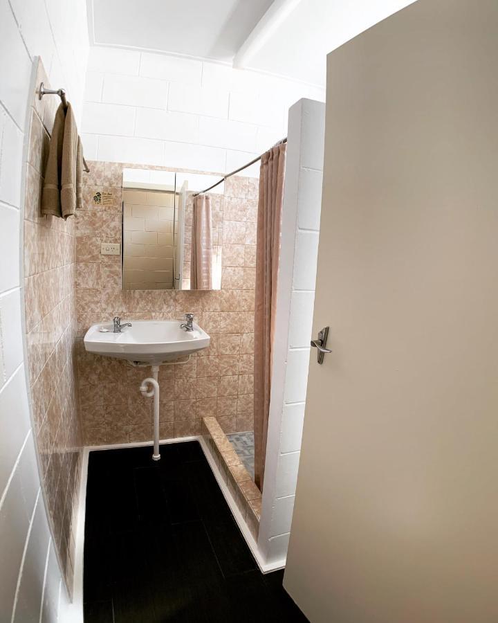 Tropical City Motor Inn Ayr Extérieur photo
